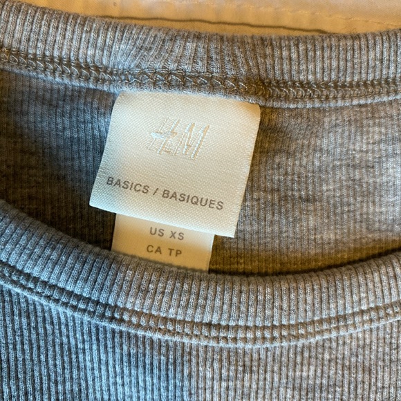 Basic Tee - Picture 2 of 3